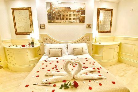 Simon's Guest House - 8