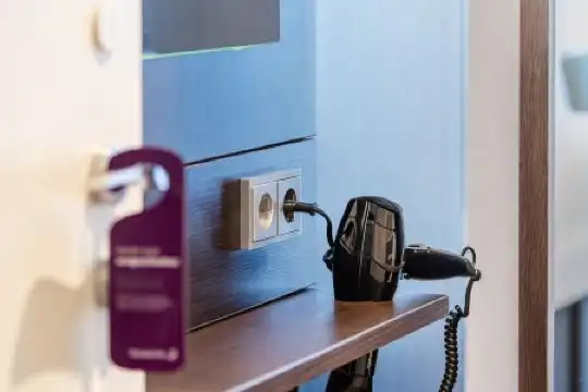 Premier Inn Saarbrücken City Centre - 57