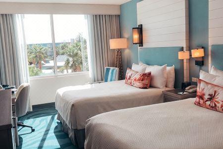 Universal's Loews Sapphire Falls Resort - 4