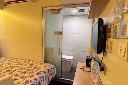 i-Hotel - 10