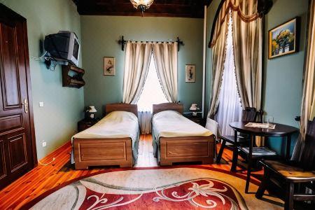 Antique House - 11