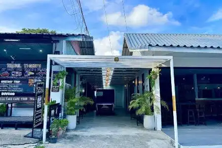 Eclipse Hostel and Bar - 3