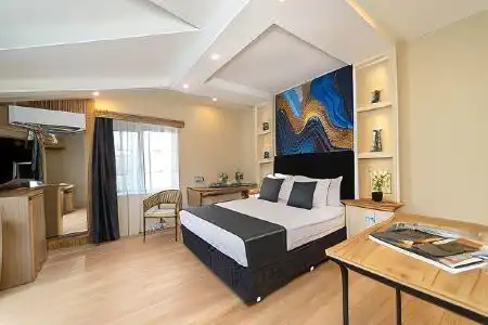 Deniz Boutique Konyaaltı - 1