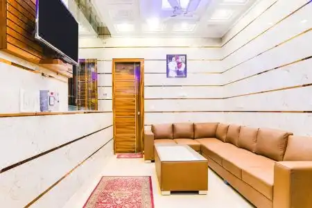 Fabulous - Delhi Airport - 4