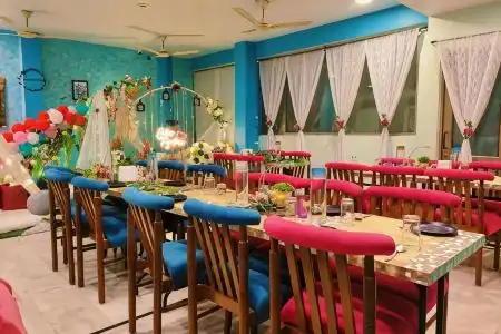 Sarang Palace - Boutique Stays & Candlelight Dining - 5