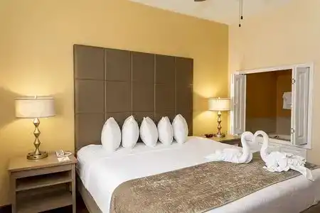 Floridays Orlando Two & Three Bed Rooms Condo Resort - 45