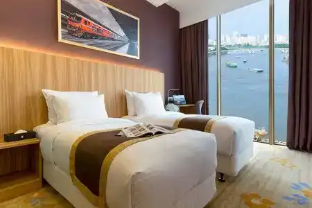 Bay Ho Chi Minh - 5
