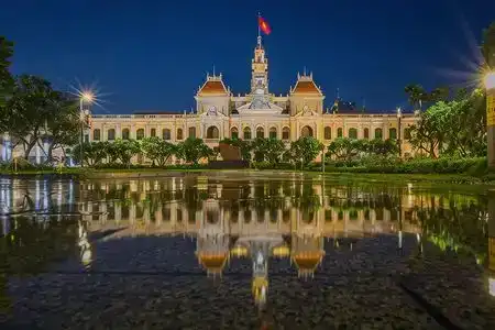 Airport Saigon - Gần ẩm thực đêm chợ Phạm Văn Hai - 5