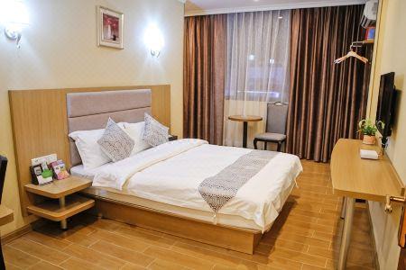Dongguan Moon Island Boutique - 4