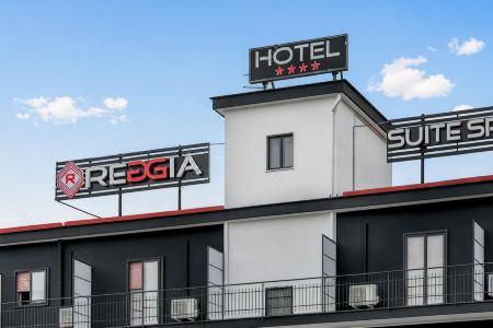 Reggia Suite Spa - 8