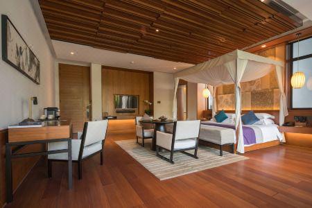 Bay Breeze Resort (All Villas) - 7