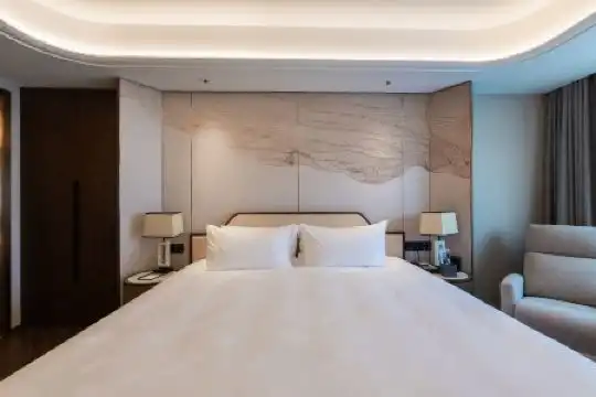 Nanjing New Era - 21