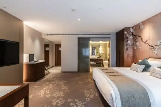 Nanjing New Era - 12