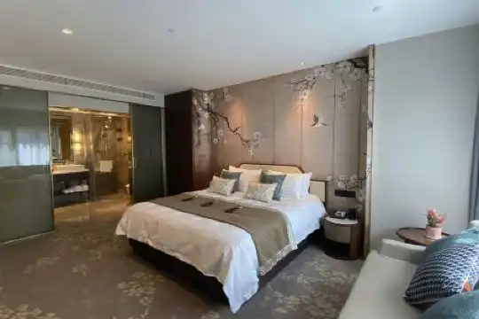 Nanjing New Era - 13