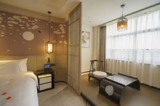 Guangzhou Baiyun - 128