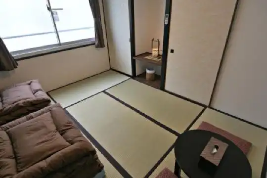 J-Hoppers Hiroshima Guesthouse - 37