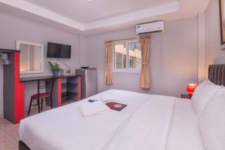 Robin's Nest Guesthouse & Restaurant - 6