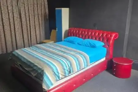 Backpackers Imperial - 69