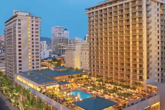 Embassy Suites by Hilton Waikiki Beach Walk - 115