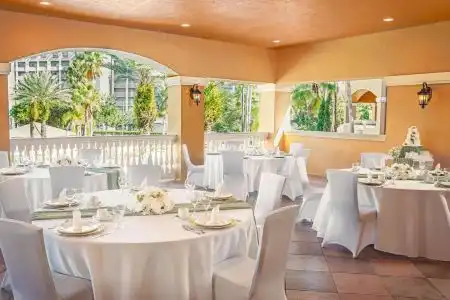 Floridays Orlando Two & Three Bed Rooms Condo Resort - 6