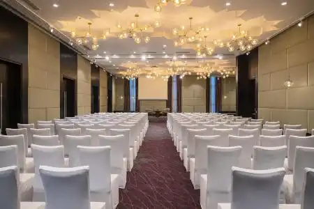 Renaissance Bengaluru Race Course - 8