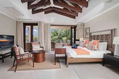 Eden Island Luxury Accommodation - 6