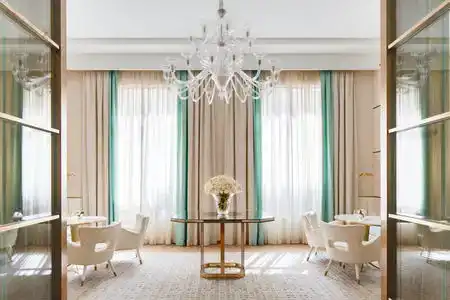 Lanson Place - 8