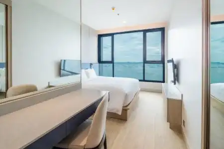 S Sriracha & Residence - 82