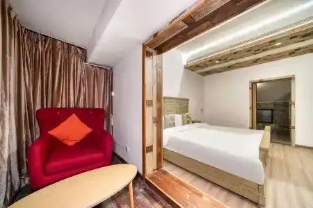 Tranquil Inn - 35