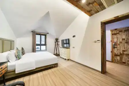 Tranquil Inn - 39