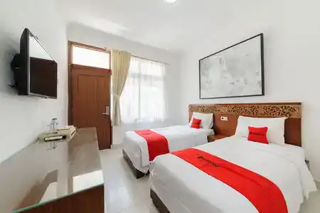 Oyo 3850 Bali Kepundung - 8