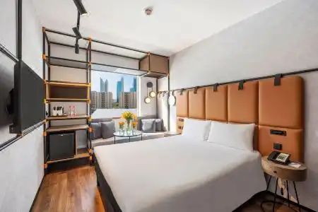 Ibis World Trade Centre - 37