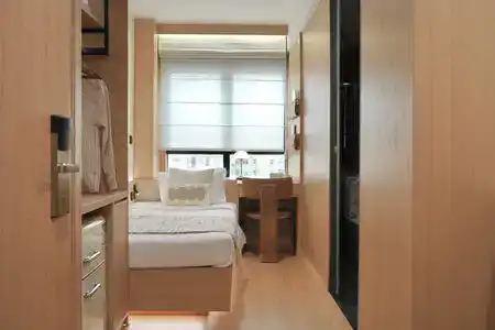 Ibis North Point - 1