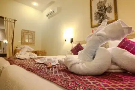 Asri Sari - 47