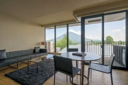 M Niseko - 9