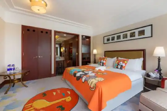 Yanyuan International - 23