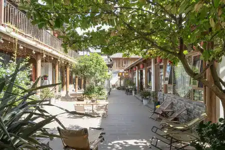 Lijiang Suhe Xiaoyu - 51