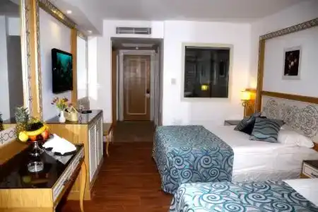 Crystal Waterworld Resort & Spa - Ultimate All Inclusive - 13