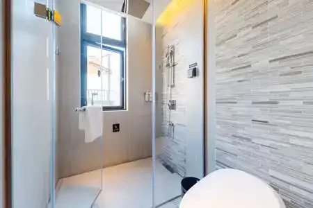 GreenTree Inn Pudong Airport Huaxia East Road Lingkong Road Metro Station Express - 28