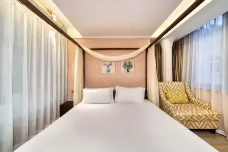 Tranquil Inn - 25