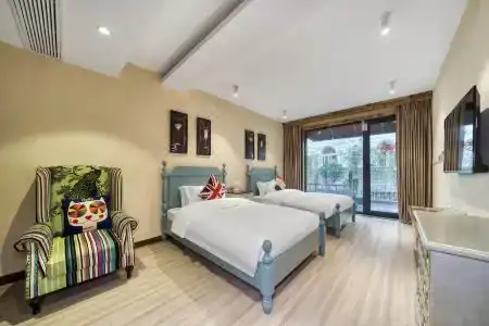 Tranquil Inn - 11