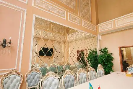 Four Seasons Mutu - 2