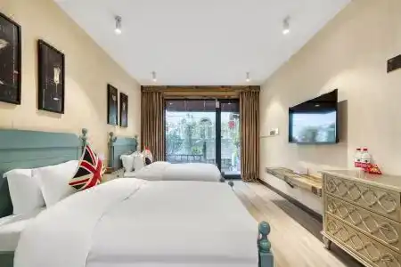 Tranquil Inn - 13