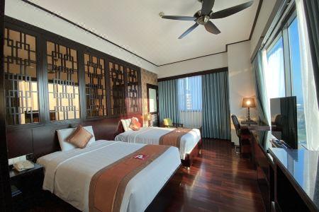 Halong Palace - 4