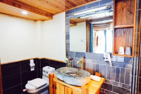 Cabin 7 Inn - 53