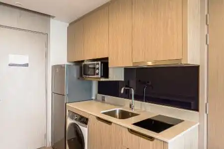 S Sriracha & Residence - 144