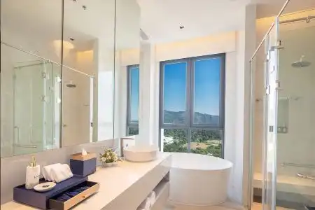 S Sriracha & Residence - 76