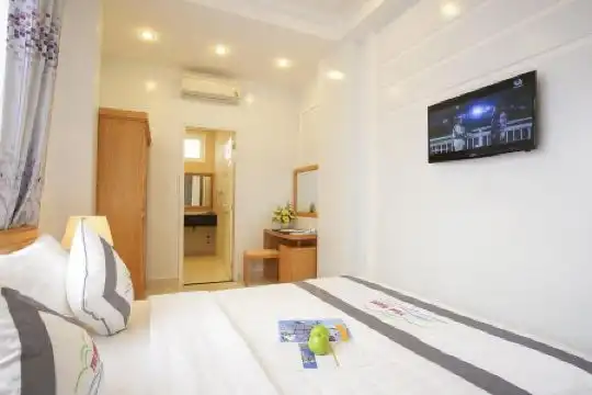 Reddoorz Yen Nam - Nguyen Trong Tuyen Street - 18
