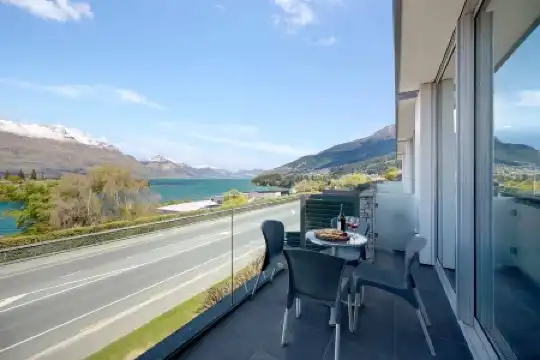 Swiss-Belsuites Pounamu - 75
