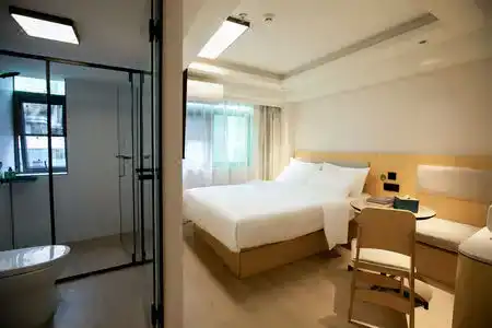 Hi Inn - 3